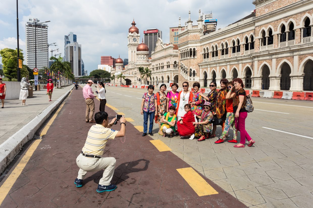 ChinesetouristsMalaysia-1240x827