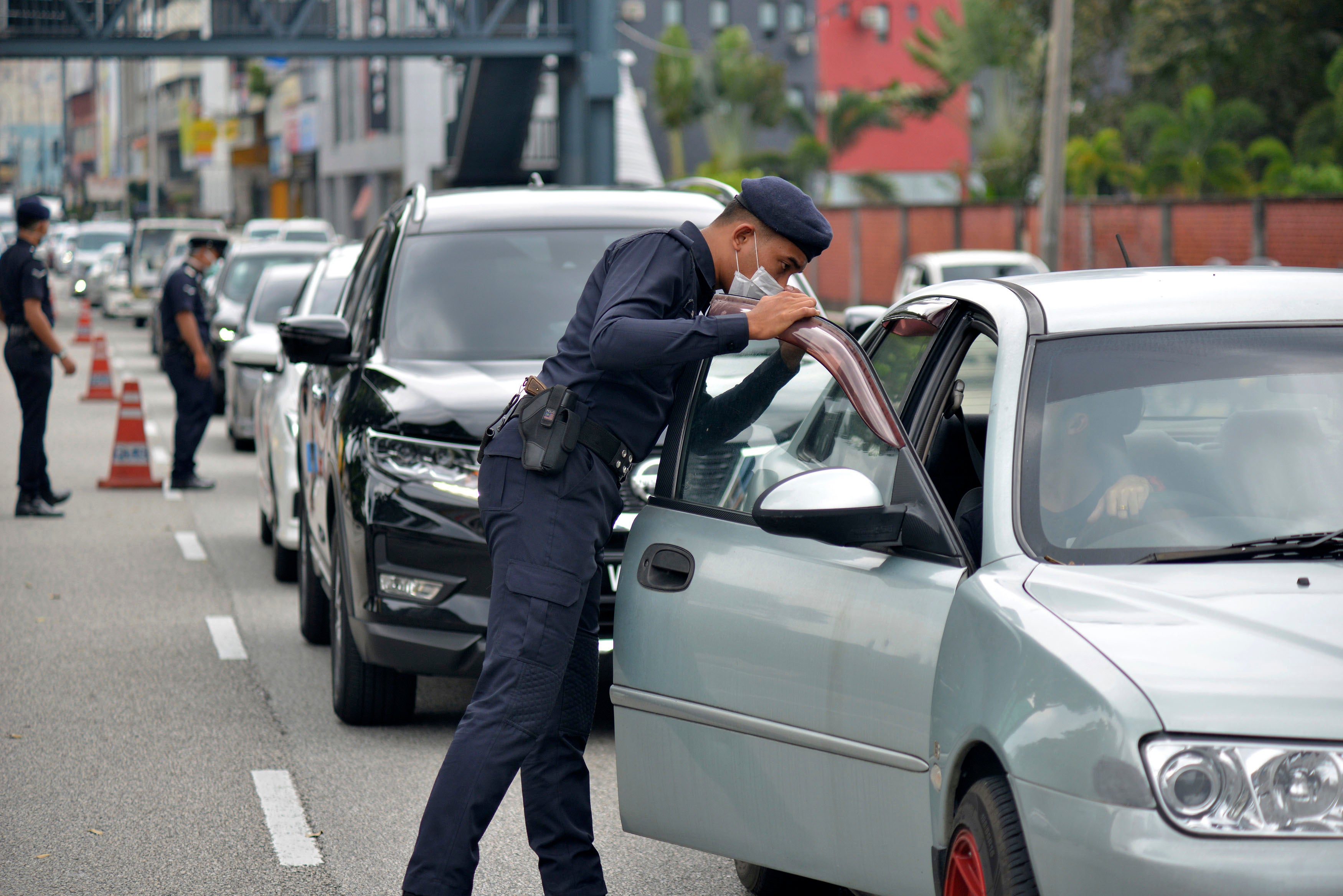 malaysia lockdown rakyat long suffering play favourites 