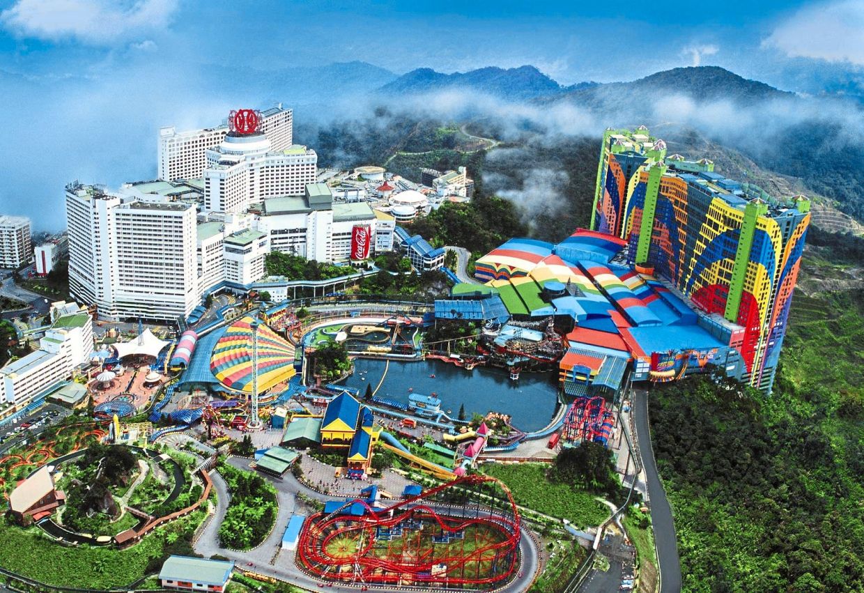 theme parks amusement parks malaysia abandoned shut down 2021