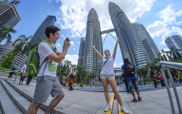 tourism tourists malaysia cuti-cuti malaysia