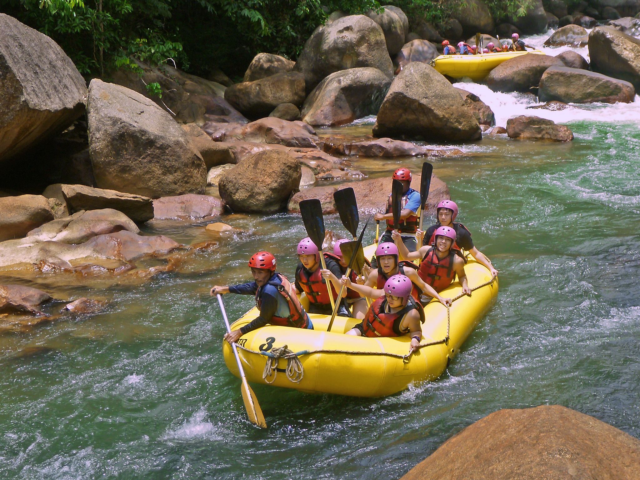 eco tourism selangor white water rafting rapid adventure travel malaysia
