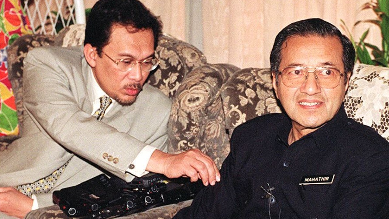 kisah-anwar-ibrahim-bapa-reformasi-malaysia-10