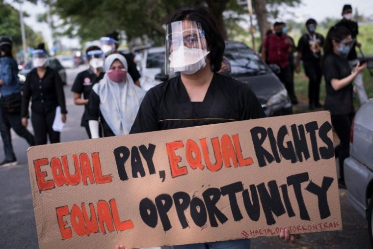 Doctors on the street, protesting for equal pay and equal rights