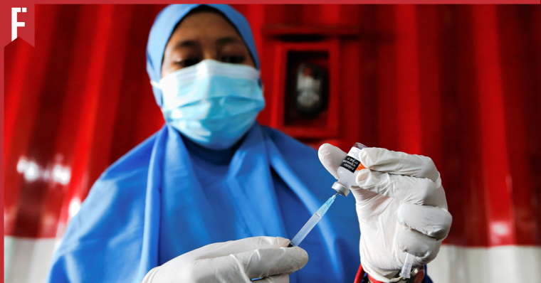 Here’s Why 2 Million Malaysians Are Going to Lose Their Fully Vaccinated Status Next Week